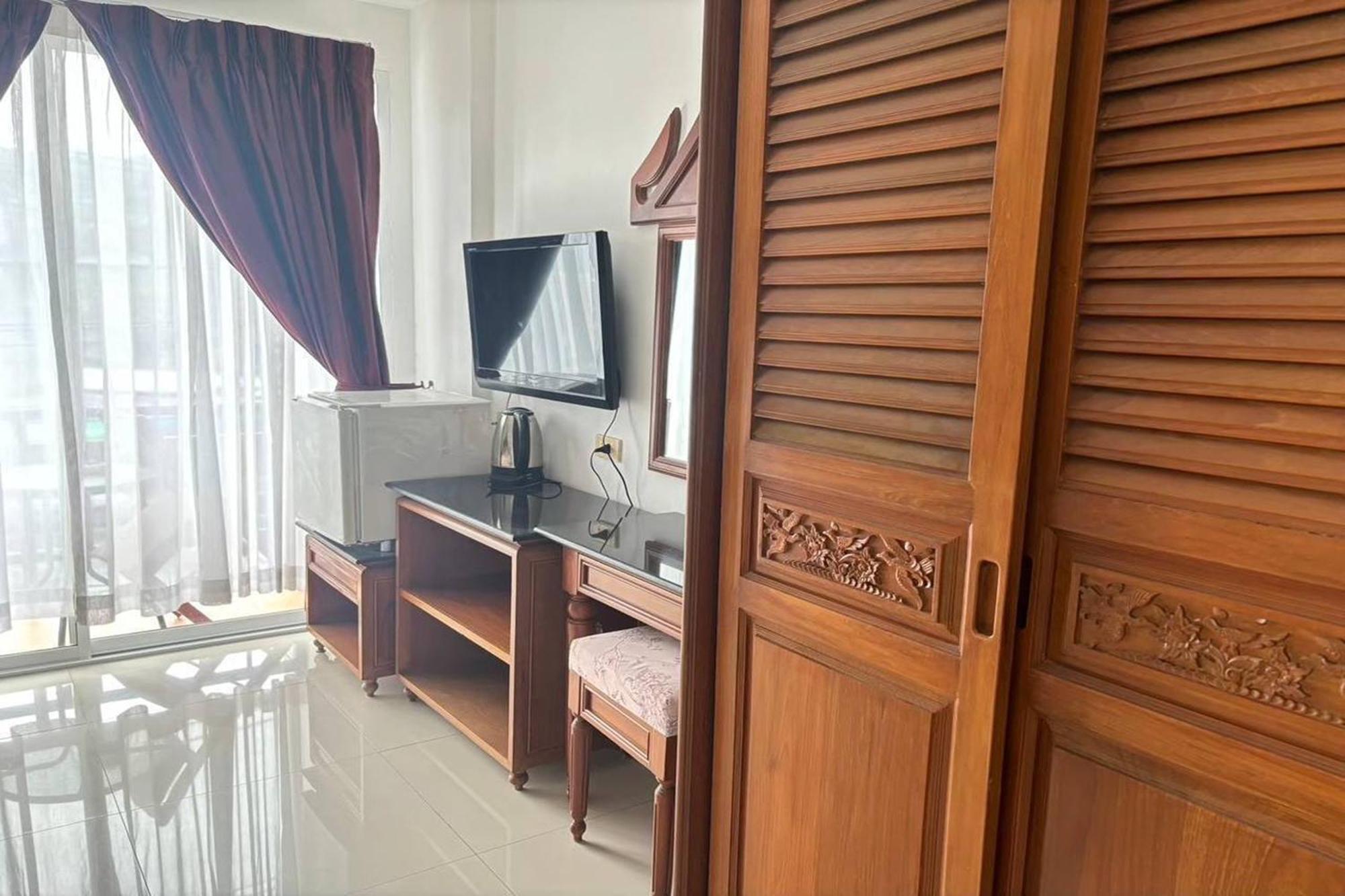 Praew Mansion Hotell Kamala-stranden Eksteriør bilde