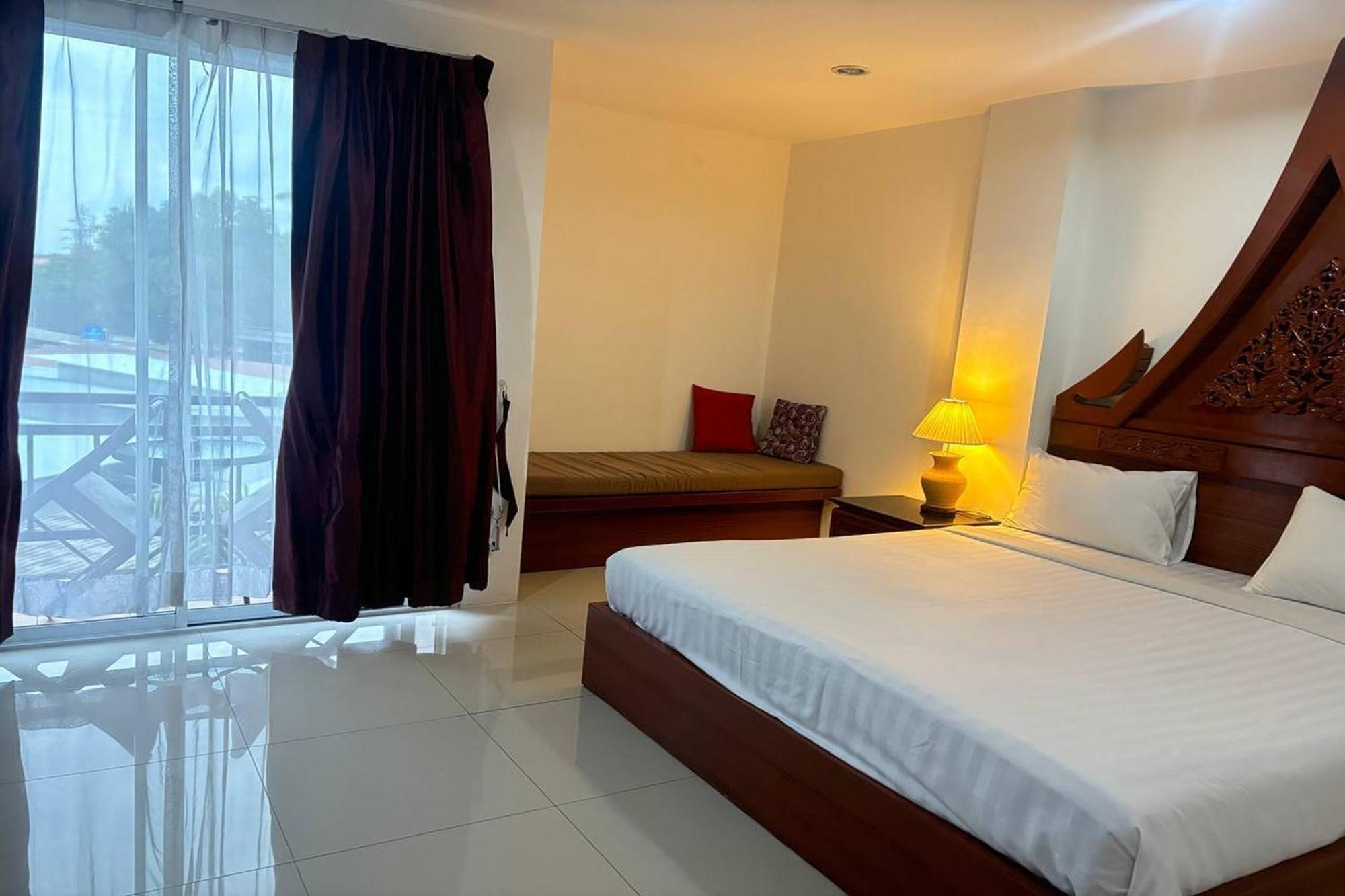 Praew Mansion Hotell Kamala-stranden Eksteriør bilde