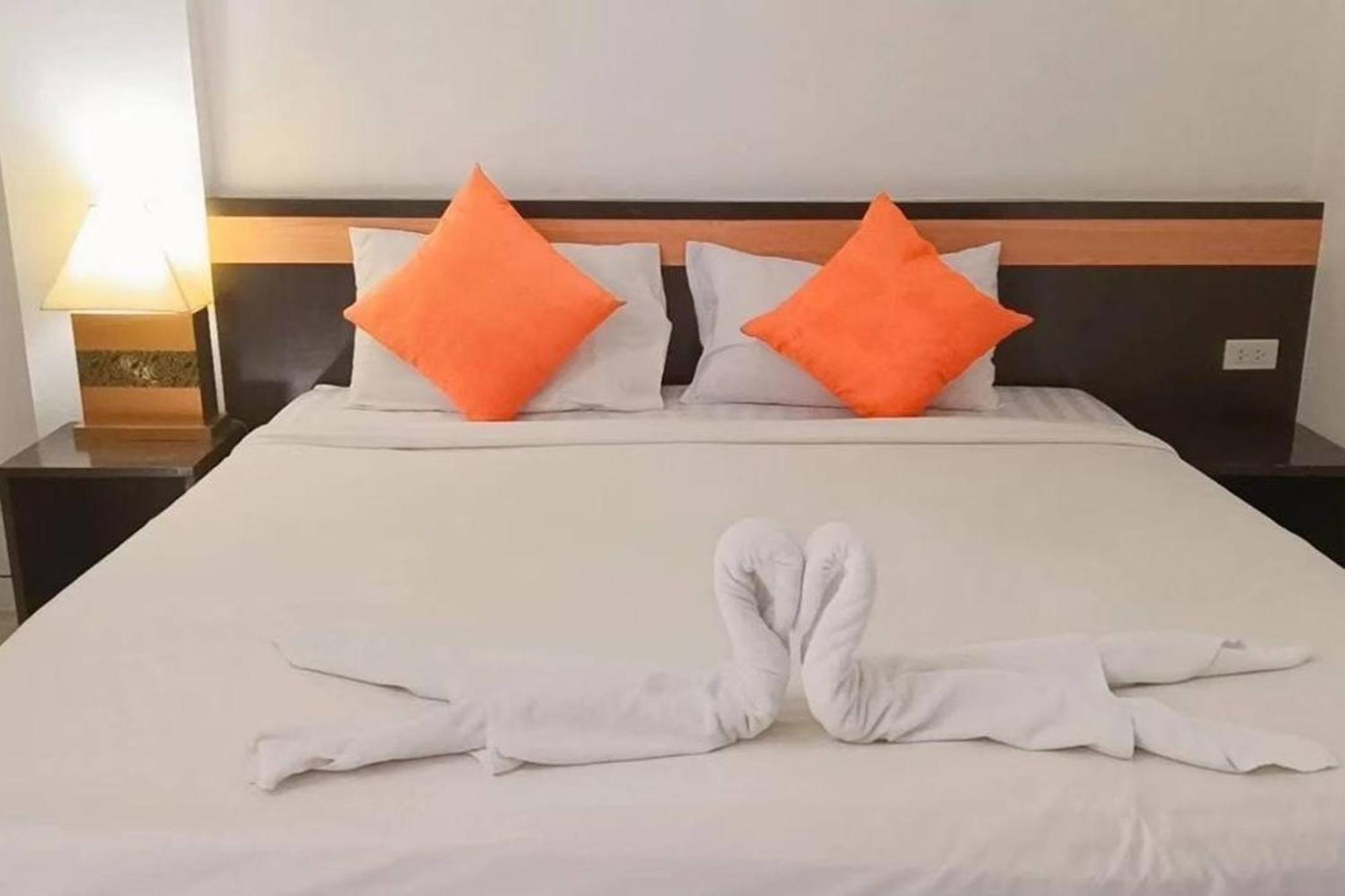 Praew Mansion Hotell Kamala-stranden Eksteriør bilde