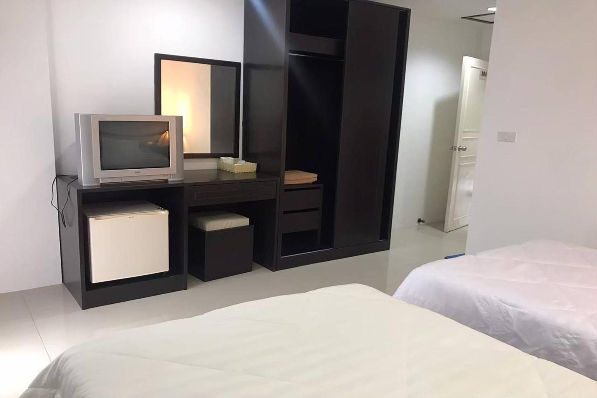 Praew Mansion Hotell Kamala-stranden Eksteriør bilde