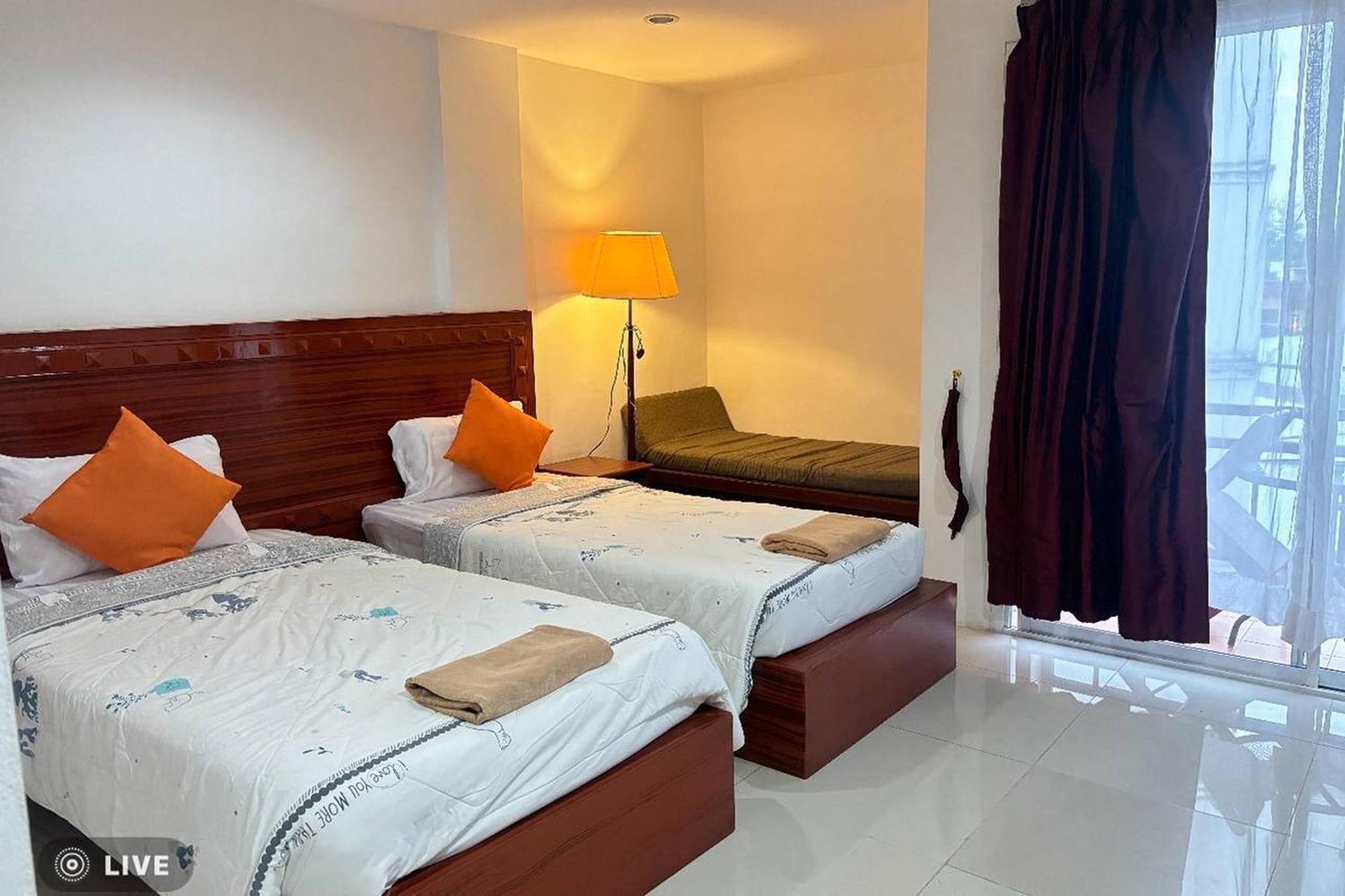 Praew Mansion Hotell Kamala-stranden Eksteriør bilde
